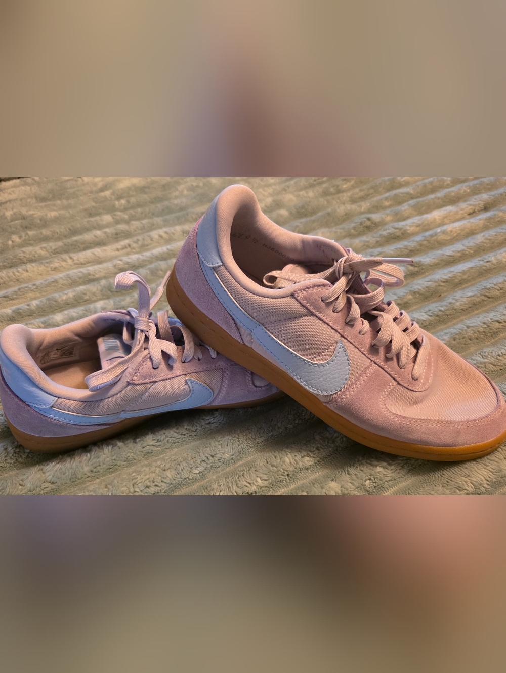 Nike Field General Lavender  Low-Top Sneakers with White Swoosh
